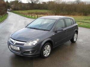 VAUXHALL ASTRA 1.6 SXI 5 DR  in Midhurst | Friday-Ad