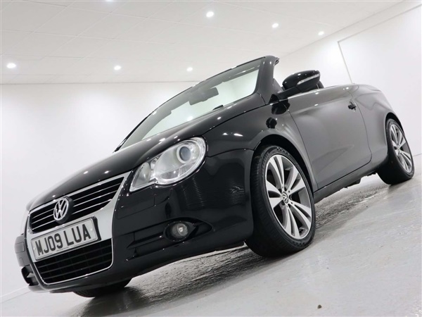 Volkswagen EOS 2.0 TDI CR Individual Cabriolet DSG 2dr Auto