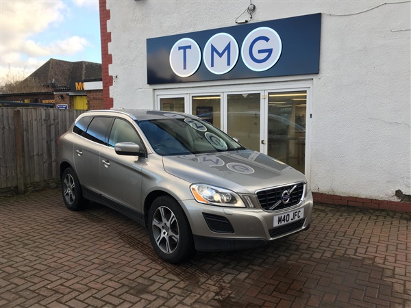 Volvo XC60 D] SE Lux 5dr AWD Geartronic