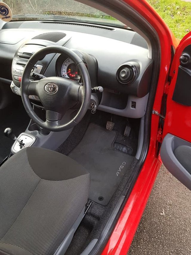 TOYOTA AYGO 1.0 AUTOMATIC 5 DOOR