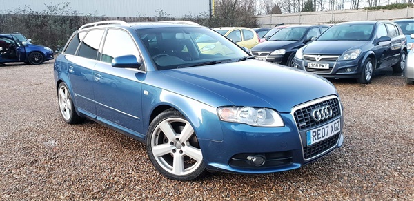 Audi A4 2.0 TDI S line 5dr