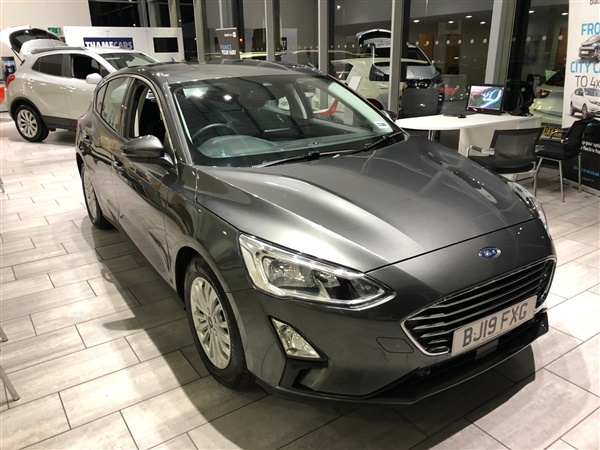 Ford Focus 1.0 EcoBoost 125 Titanium 5dr with Navigation