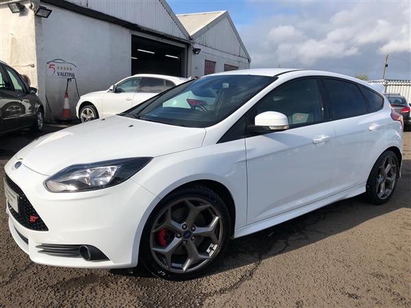 Ford Focus 2.0 T ST-2 5dr