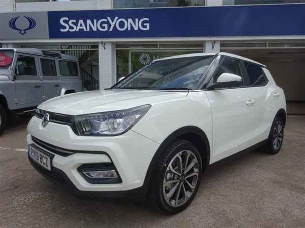 Ssangyong Tivoli 1.6 Ultimate - SAT NAV - H/LEATHER - CAMERA