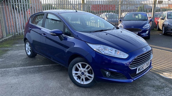 Ford Fiesta 1.0 EcoBoost Zetec Navigation 5dr