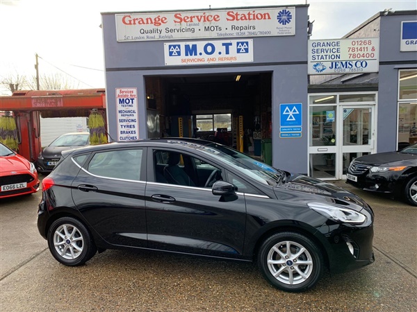 Ford Fiesta 1.1 Zetec 5dr (Reverse Camera)