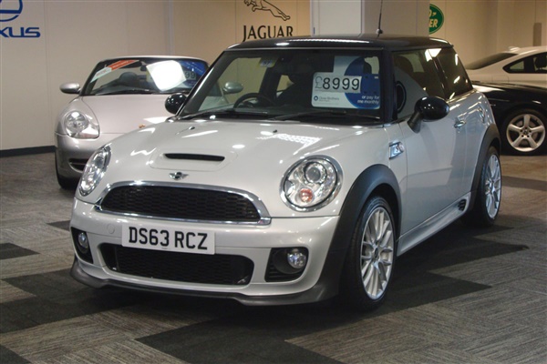 Mini Hatch 2.0 Cooper S D 3dr/JCW BODY STYLING/£ OF