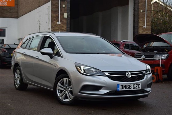 Vauxhall Astra 1.6 TECH LINE CDTI 5d 134 BHP Auto