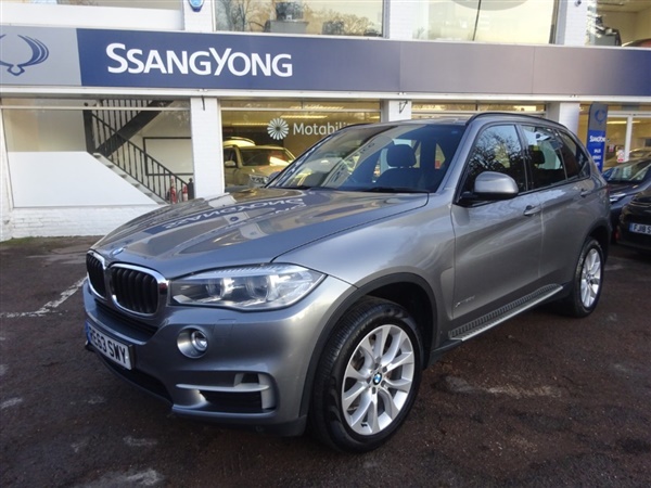 BMW X5 XDRIVE30D SE -SAT NAV - H/LEATHER -FBSH - R/CAMERA