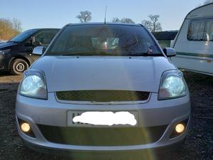 Ford Fiesta Climate  in Horsham | Friday-Ad