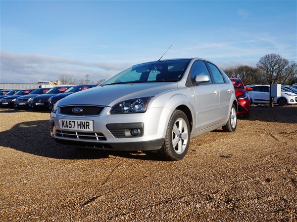 Ford Focus 1.8 Zetec Climate 5dr Only  miles! FSH!