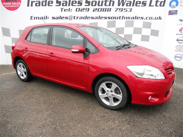 Toyota Auris 1.6 V-Matic TR 5dr LOW MILEAGE FULL LEATHER