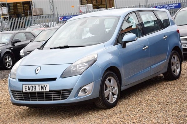 Renault Grand Scenic 1.5 DYNAMIQUE DCI 5d 105 BHP