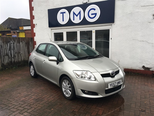 Toyota Auris 2.0 D-4D T Spirit **1 OWNER FROM NEW**