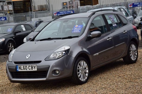 Renault Clio 1.5 DYNAMIQUE TOMTOM DCI 5d 86 BHP