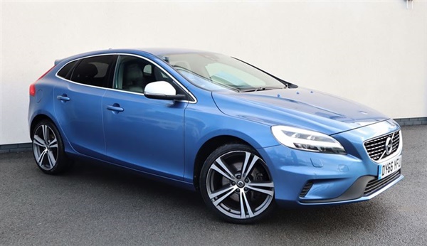 Volvo V40 D] R DESIGN Pro 5dr Manual