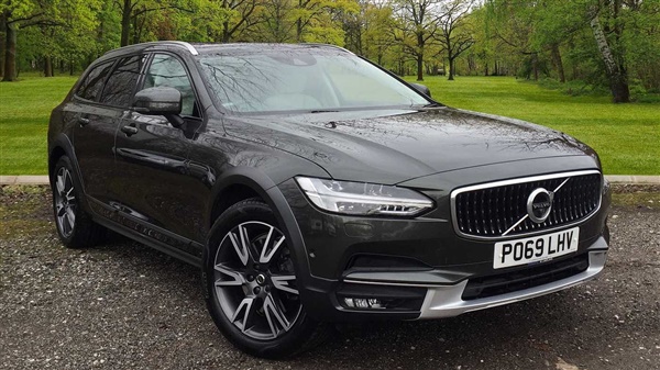 Volvo V90 D4 AWD Cross Country Pro Automatic
