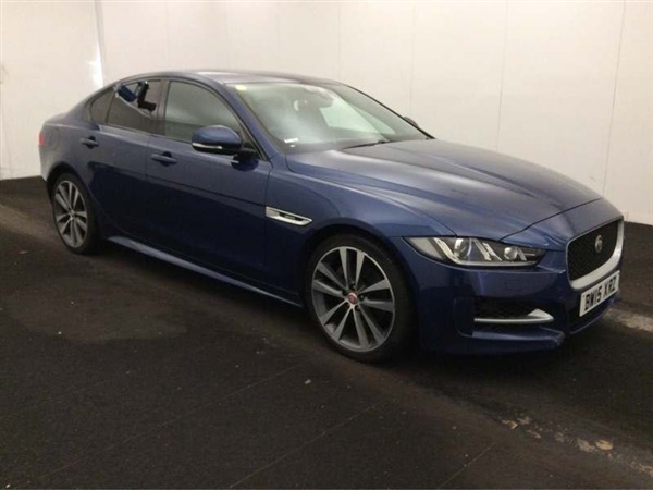 Jaguar XE R-SPORT Auto