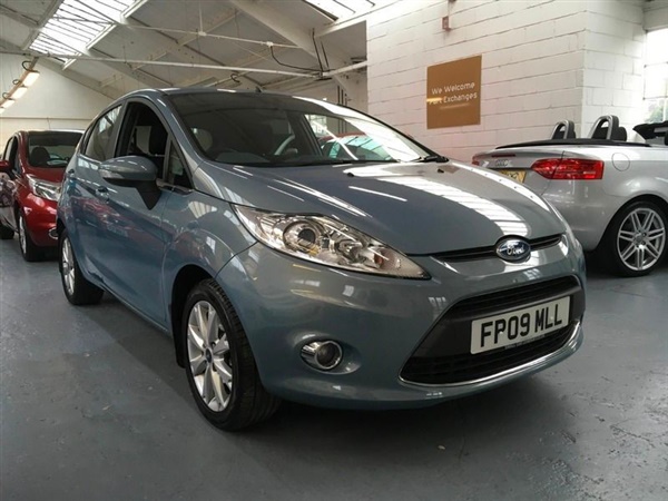 Ford Fiesta ZETEC ONLY  MILES!!