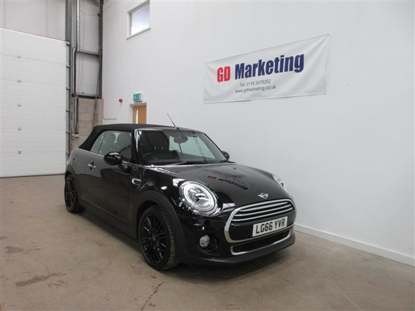 Mini Convertible 1.5 Cooper 2dr Auto [Chili / Media