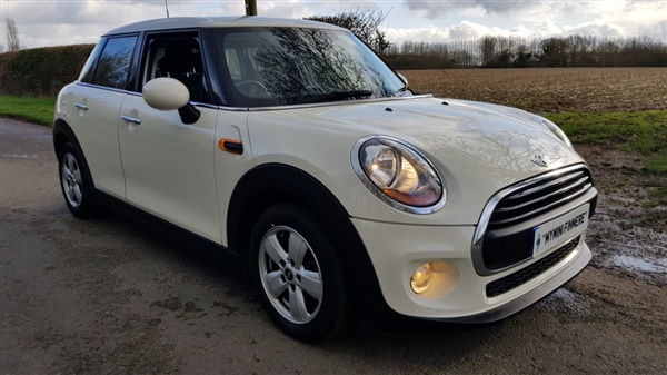 Mini Hatch One 1 Owner FMDSH Low miles! 1.2