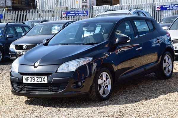 Renault Megane 1.9 DYNAMIQUE DCI 5d 130 BHP