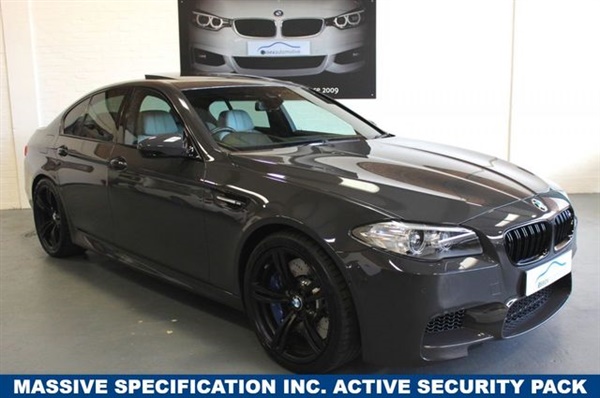 BMW M5 M5 4.4 V8 DCT 4DR INDIVIDUAL, HUGE SPECIFICATION Auto