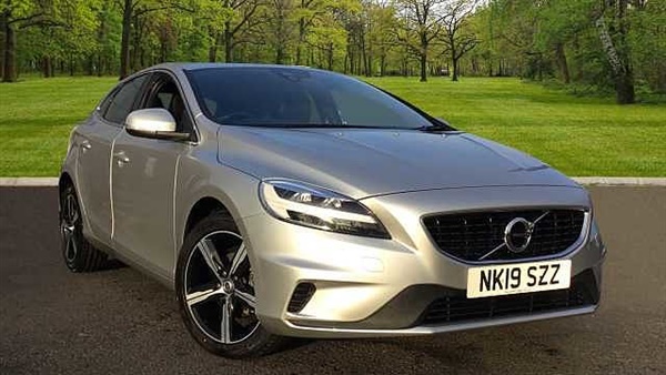 Volvo V40 (DAB Radio, Bluetooh)