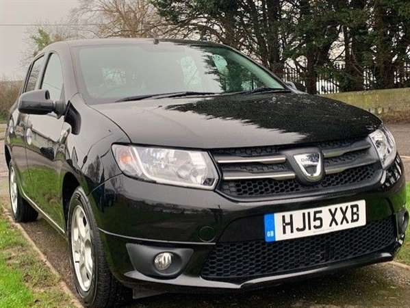 Dacia Sandero 0.9 LAUREATE TCE 5d 90 BHP [SOUTHWICK SITE]