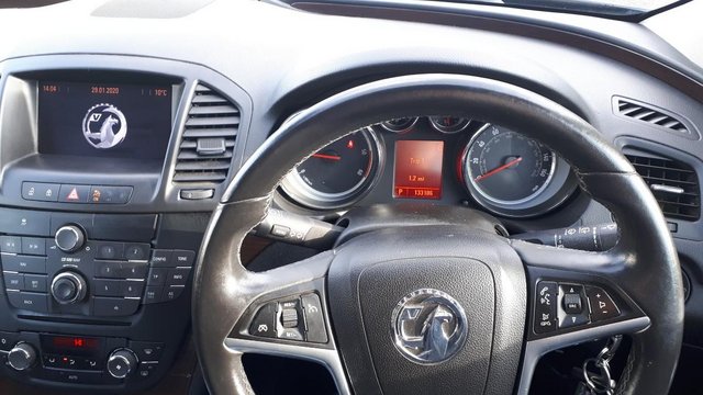 Vauxhall Insignia 2.0 SE Nav CDTi Automatic.