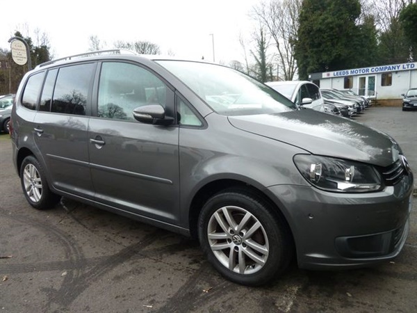 Volkswagen Touran 1.6 SE TDI DSG 5d 106 BHP Auto