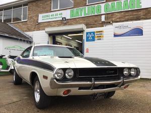 Dodge Challenger  in Hayling Island | Friday-Ad