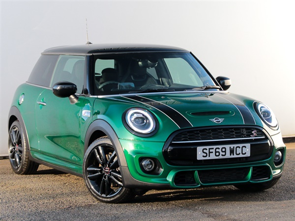 Mini Hatch 2.0 Cooper S Sport II 3dr [Comfort/Nav Pack]