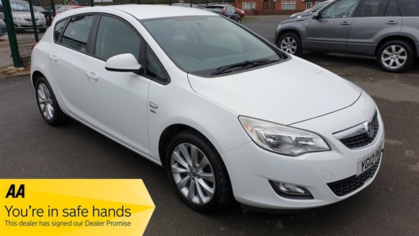 Vauxhall Astra ACTIVE - FULL MOT - 7x SERVICE STAMPS - ONLY