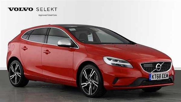 Volvo V40 (Winter, Xenium, Intellisafe Pro Packs) Auto