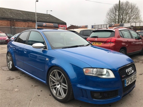 Audi RS4 4.2 Saloon 4dr Petrol Manual quattro (324 g/km, 415