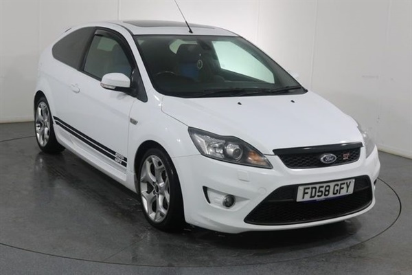 Ford Focus 2.5 ST-2 3d 225 BHP