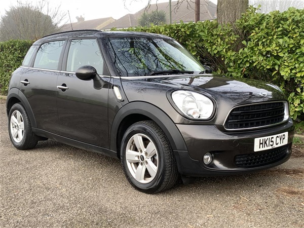 Mini Countryman 1.6 COOPER D 5DR MEDIA PACK WITH SAT NAV