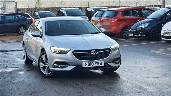 Vauxhall Insignia 1.5T SRi Nav 5dr