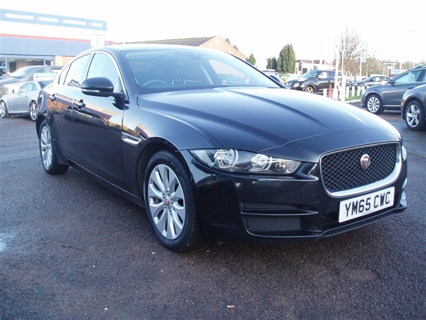 Jaguar XE i4 2.0d Start-Stop Prestige