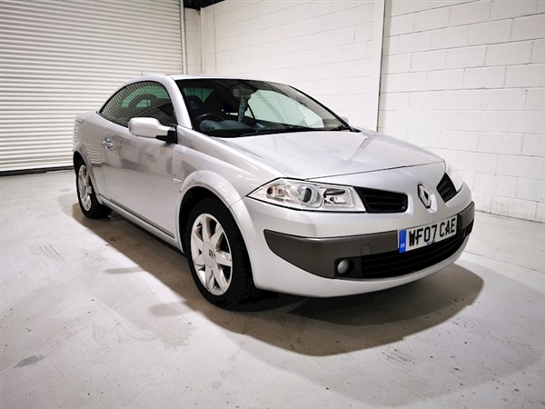 Renault Megane Megane Dynamique Vvt 111 Convertible 1.6