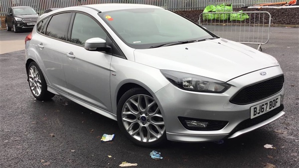 Ford Focus 1.5 EcoBoost ST-Line Navigation 5dr Auto