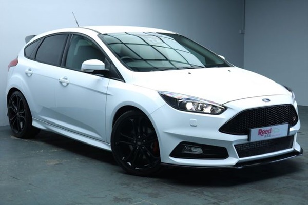 Ford Focus 2.0 ST-3 5d 247 BHP