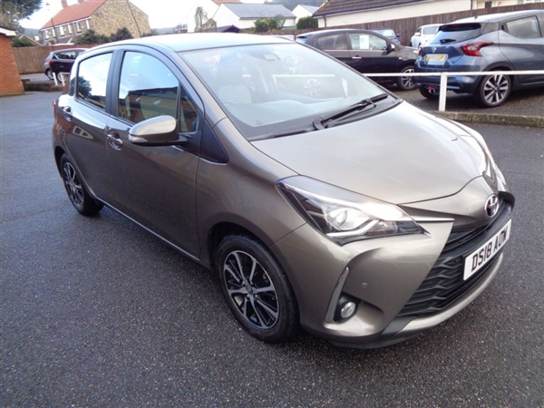 Toyota Yaris 1.5 VVT-i Icon Tech 5dr