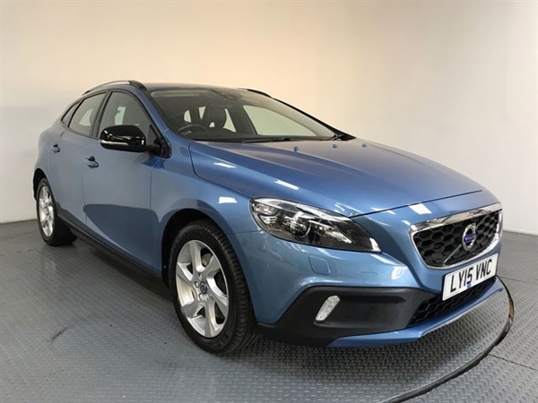 Volvo V D2 CROSS COUNTRY LUX 5d 118 BHP Auto