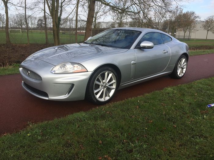 Jaguar - XK 5.0 coupe - 