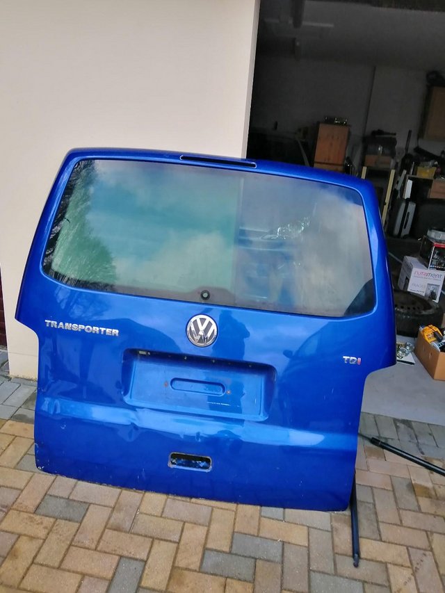 VW transporter tailgate