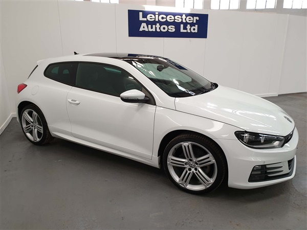 Volkswagen Scirocco 2.0 TSI BlueMotion Tech R-Line Hatchback