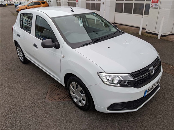 Dacia Sandero 1.0 SCe Ambiance Hatchback 5dr Petrol (75 ps)