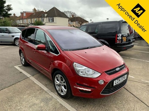 Ford S-Max 2.0 TITANIUM TDCI 5d 161 BHP IN METALLIC RED WITH